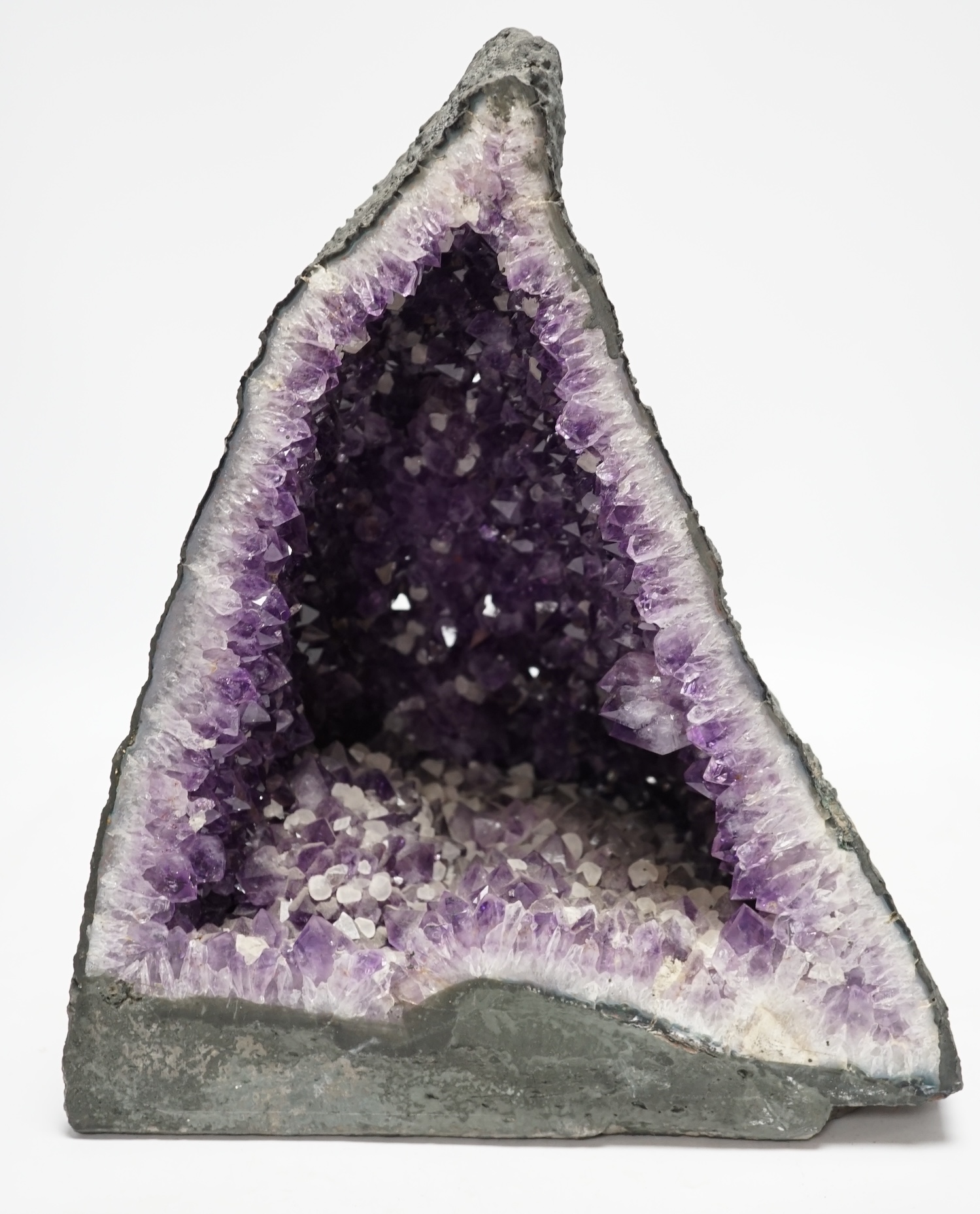 A large amethyst geode, 34cm